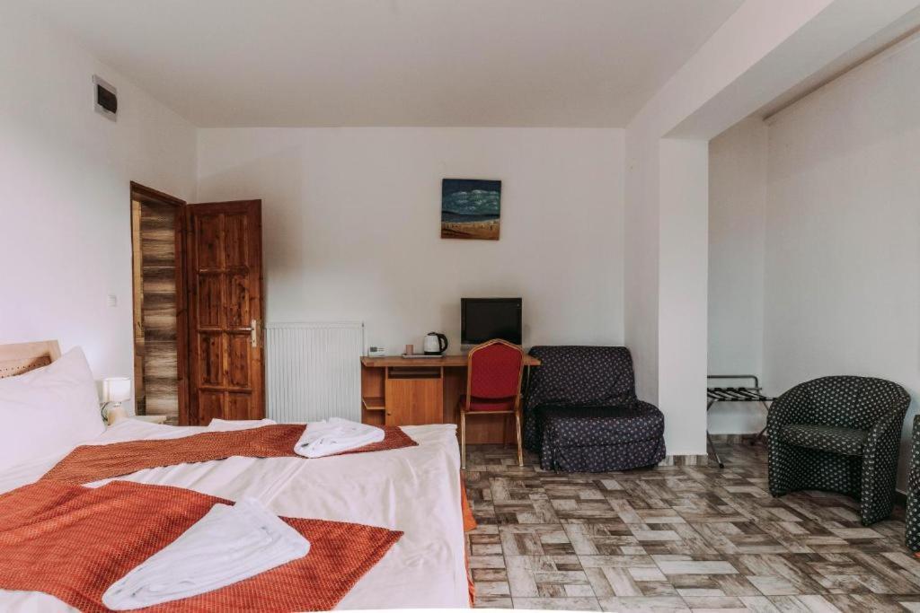 Fenyves Hotel Балатонфеньвеш Экстерьер фото